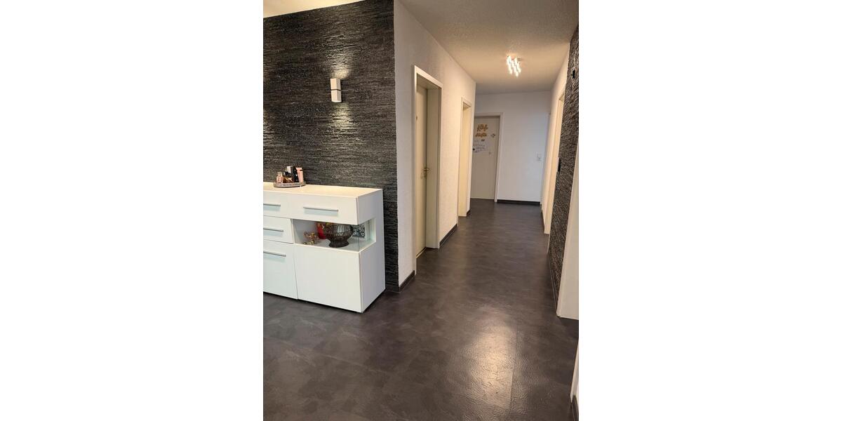 Etagenwohnung Reutlingen Reutlingen-Betzingen - 4.5 Zimmer, 126 m&sup2;, 365.000&euro; | Angebot:25943098