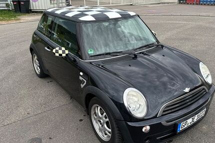 Mini Cooper C 210.600 km 2.350 &euro; Stuttgart 70186
