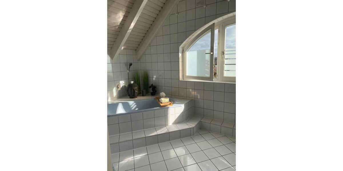 Maisonettenwohnung Filderstadt - 5 Zimmer, 145 m&sup2;, 1.700&euro; | Angebot:25944194