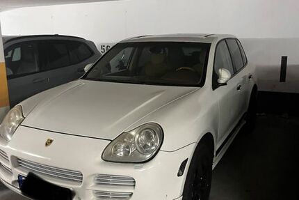 Porsche Andere 145.600 km 8.000 &euro; Stuttgart 70176