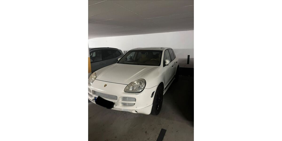 Porsche Andere 145.600 km 8.000 &euro; Stuttgart 70176