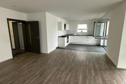 Wohnung Eutingen im Gäu - 3 Zimmer, 93 m&sup2;, 1.000&euro; | Angebot:25046481