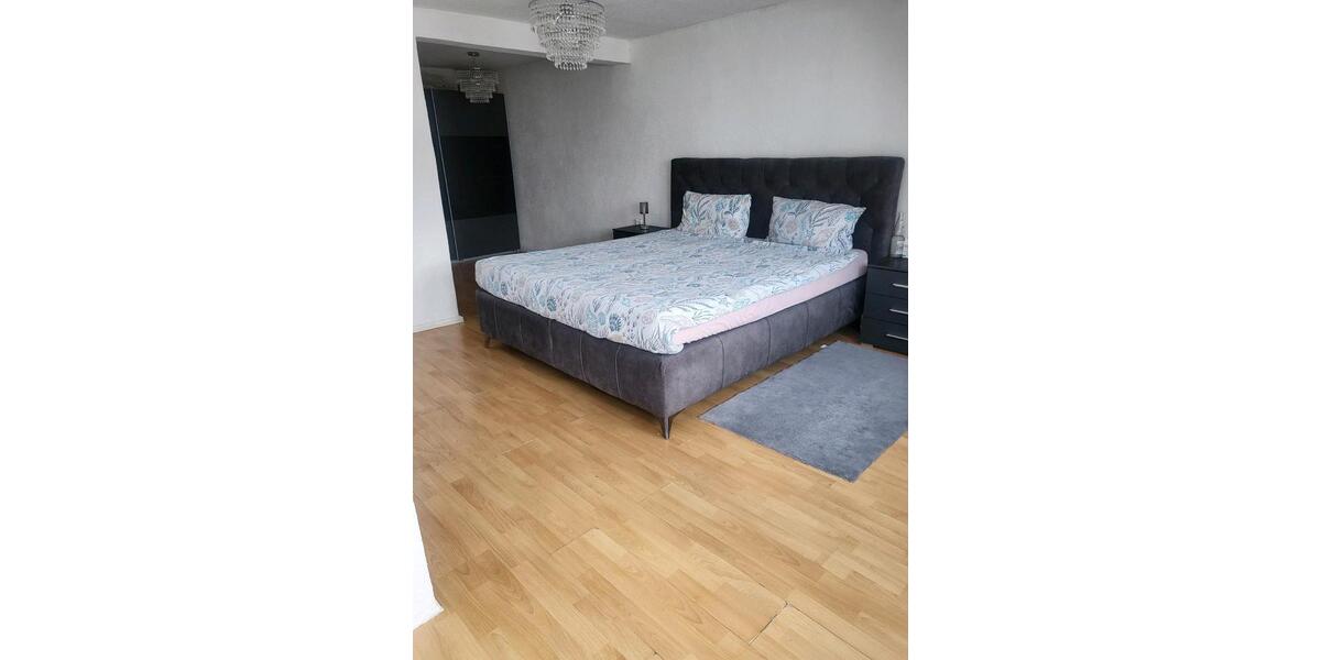 Doppelhaushälfte Engstingen - 4 Zimmer, 120 m&sup2;, 1.200&euro; | Angebot:26019663