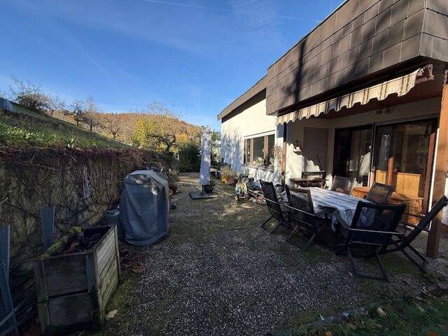 Einfamilienhaus Frickenhausen - 7 Zimmer, 210 m&sup2;, 649.000&euro; | Angebot:25696025