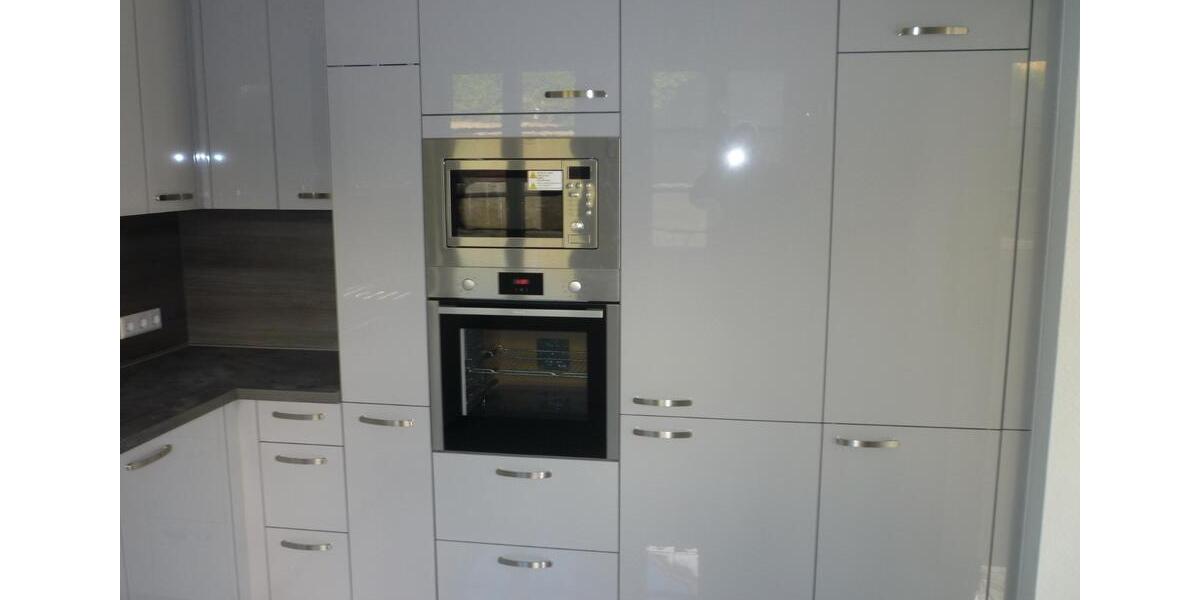 Reihenhaus Ostfildern - 8 Zimmer, 250 m&sup2;, 4.700&euro; | Angebot:26399281
