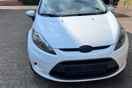 Ford Fiesta 141.000 km 3.200 &euro; Nürtingen 72622