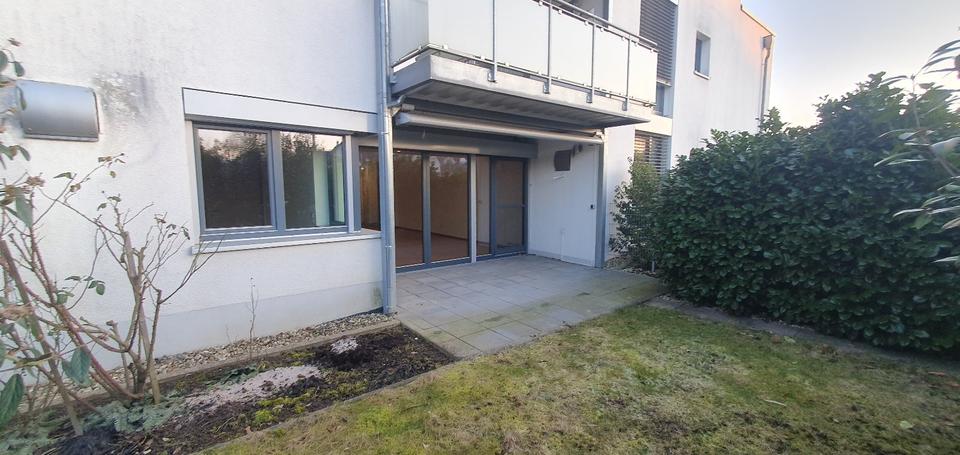 Erdgeschoßwohnung Sindelfingen Darmsheim - 3 Zimmer, 83 m&sup2;, 1.565&euro; | Angebot:25591058
