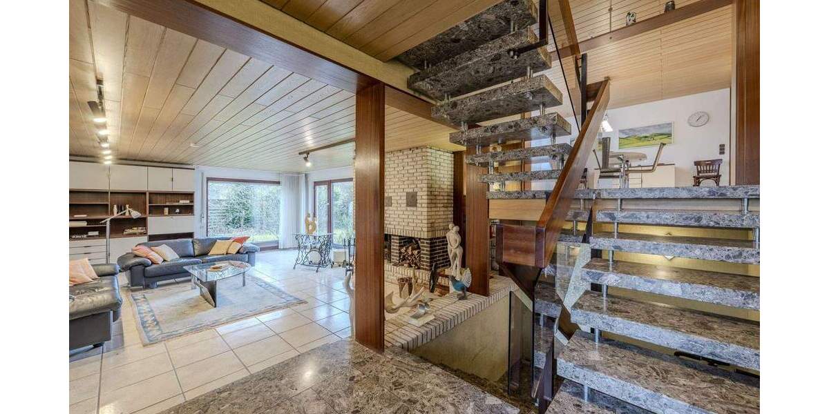 Einfamilienhaus Nürtingen - 7 Zimmer, 282 m&sup2;, 949.000&euro; | Angebot:25671696