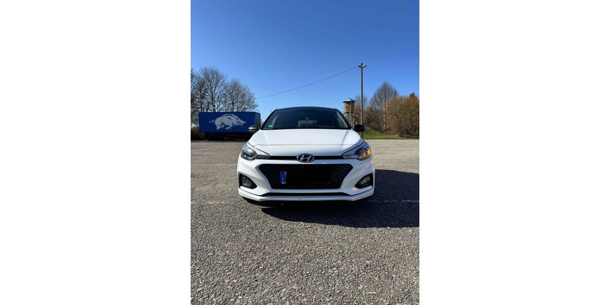 Hyundai i20 79.600 km 14.400 &euro; Reutlingen 72768