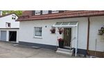 Gepflegte Doppelhaushälfte als 2-Familienhaus mit großem Garten & Weitblick - Einfamilienhaus Bad Urach | Angebot:27500597