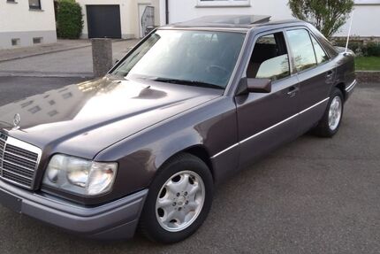 Mercedes-Benz 220 178.000 km 11.000 &euro; Böblingen 71032