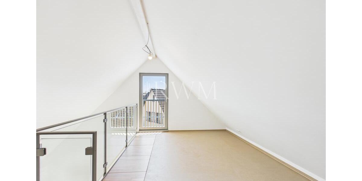 Dachgeschoßwohnung Rottenburg am Neckar - 2.5 Zimmer, 103 m&sup2;, 1.395&euro; | Angebot:26249347