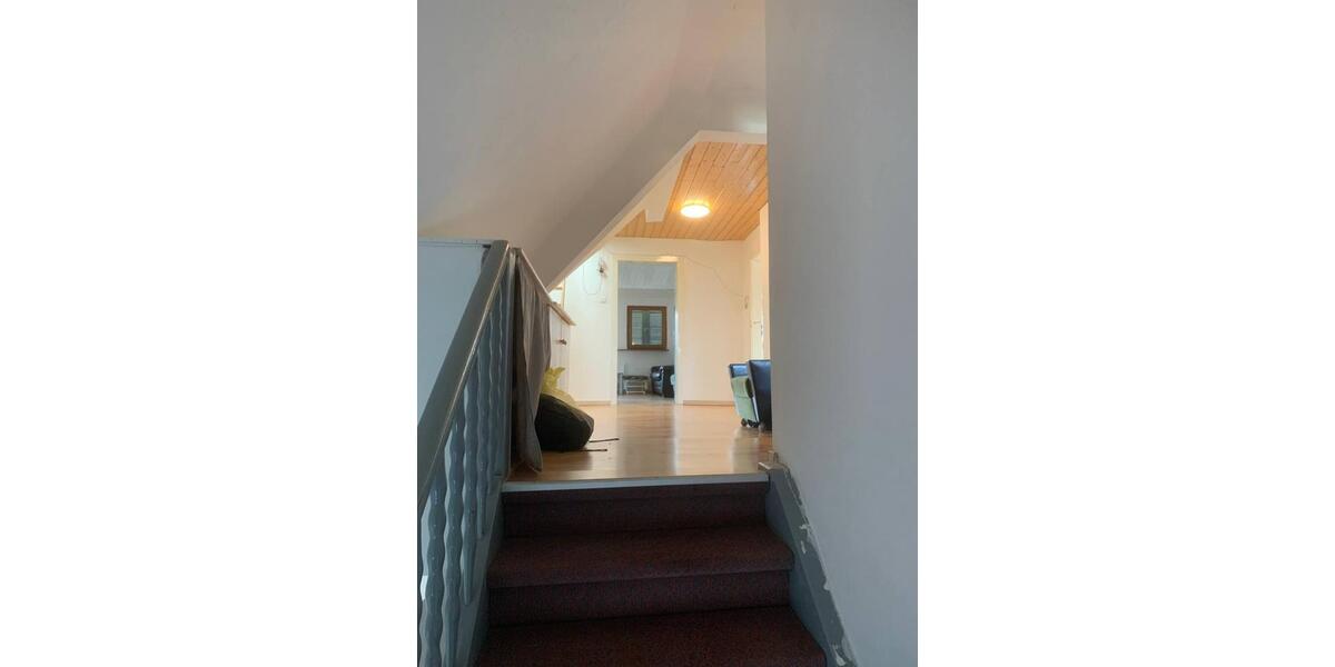 Dachgeschoßwohnung Eutingen im Gäu - 4 Zimmer, 85 m&sup2;, 627&euro; | Angebot:24178312