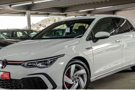 VW Golf 42.888 km 26.830 &euro; Stuttgart-Wangen 70188