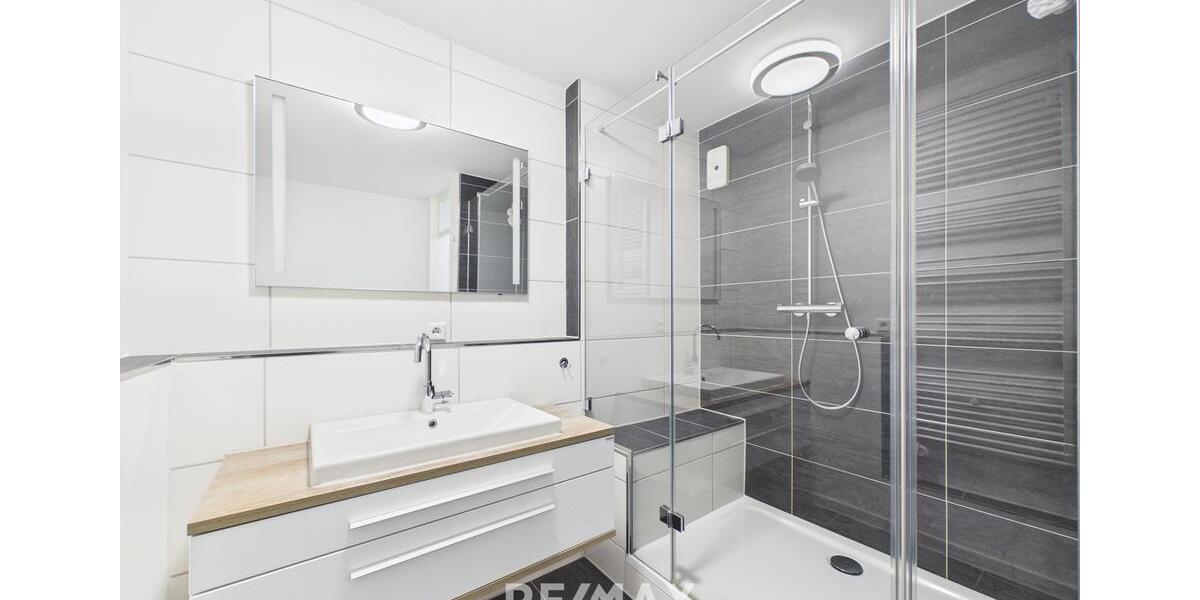 Etagenwohnung Sindelfingen Eichholz - 3 Zimmer, 86 m&sup2;, 1.300&euro; | Angebot:25812803