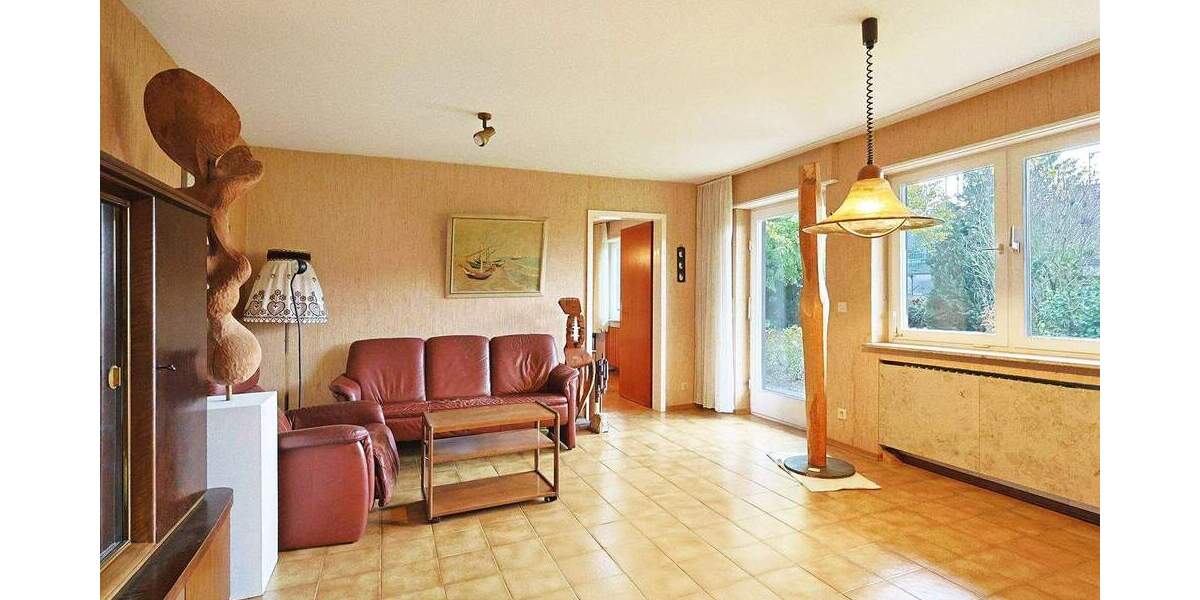 Mehrfamilienhaus, Wohnhaus Sindelfingen-Maichingen Maichingen - 7 Zimmer, 284 m&sup2;, 895.000&euro; | Angebot:25682110