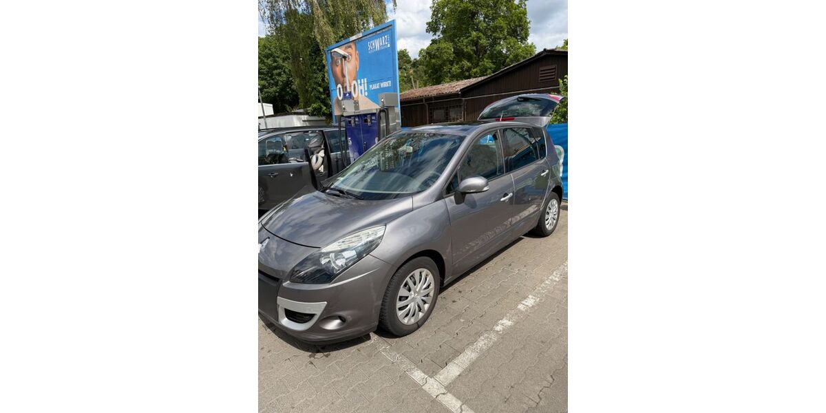 Renault Scenic 114.000 km 6.299 &euro; Stuttgart 70376