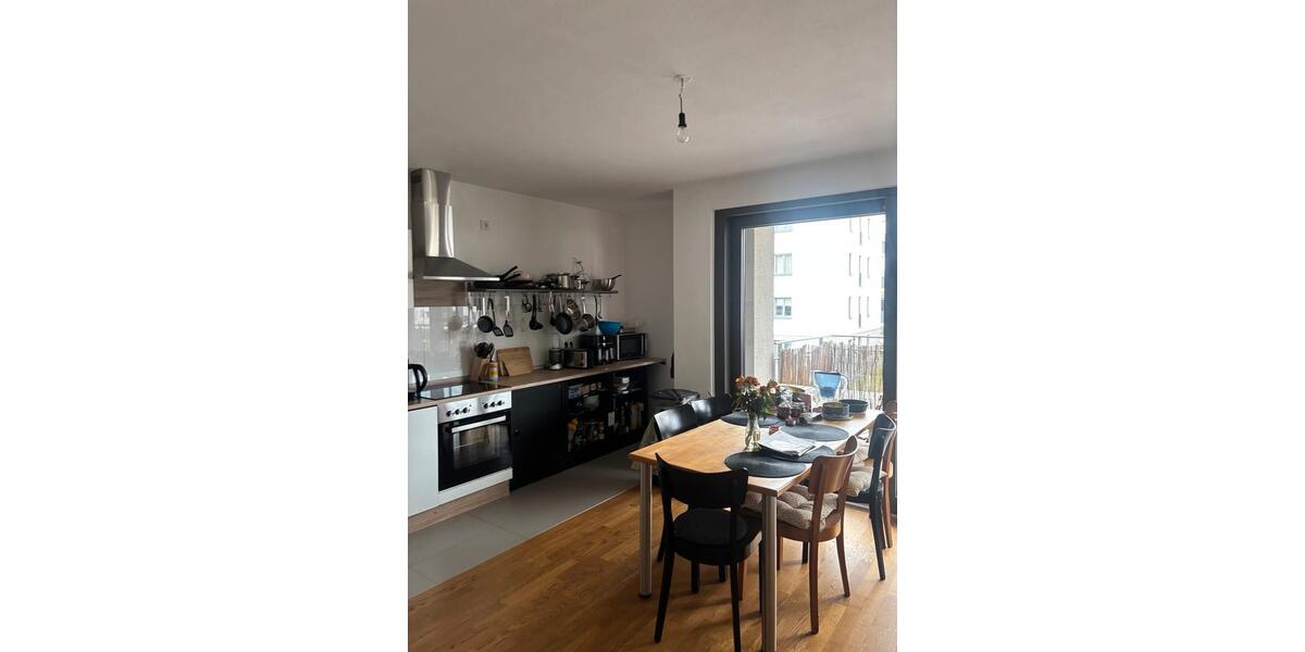 Etagenwohnung Tübingen Derendingen - 5 Zimmer, 140 m&sup2;, 571&euro; | Angebot:25047385