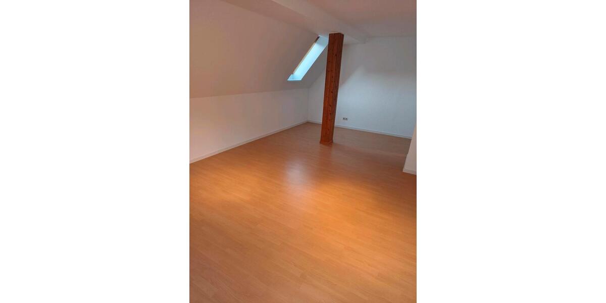 Etagenwohnung Weil der Stadt - 4 Zimmer, 140 m&sup2;, 1.900&euro; | Angebot:25057532