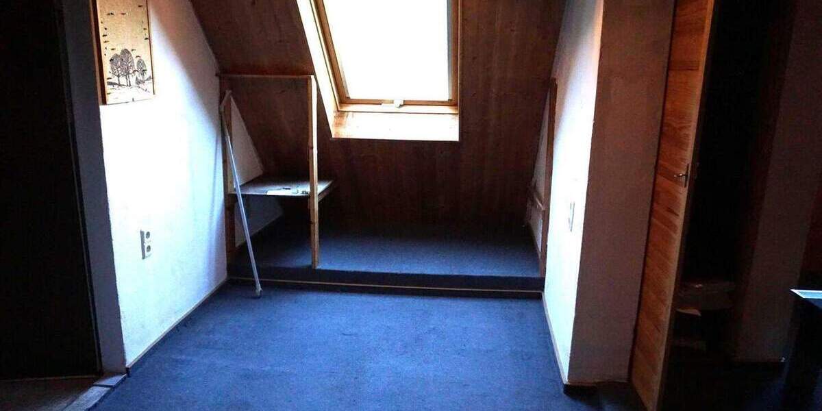 Einfamilienhaus Horb am Neckar Horb - 9 Zimmer, 180 m&sup2;, 149.000&euro; | Angebot:25746400