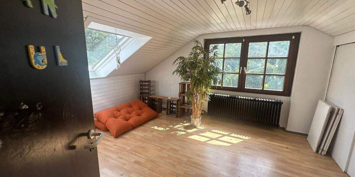 Mehrfamilienhaus, Wohnhaus Ostelsheim - 8 Zimmer, 300 m&sup2;, 1.000.000&euro; | Angebot:25674461