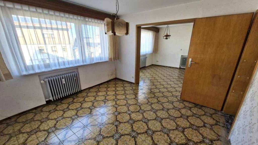 Einfamilienhaus Nagold-Hochdorf Hochdorf - 8 Zimmer, 191 m&sup2;, 394.000&euro; | Angebot:25745176