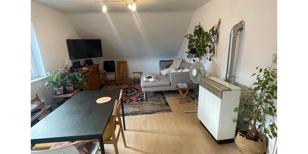 Dachgeschoßwohnung Stuttgart Stuttgart-West - 3 Zimmer, 50 m&sup2;, 1.200&euro; | Angebot:25328104