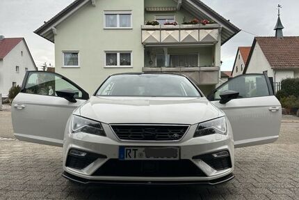 Seat Leon 103.681 km 12.990 &euro; Sonnenbühl 72820