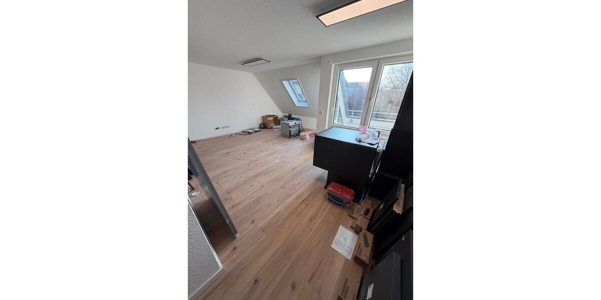 Dachgeschoßwohnung Sindelfingen Darmsheim - 2 Zimmer, 44 m&sup2;, 990&euro; | Angebot:25942965