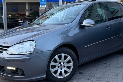 VW Golf 163.000 km 5.900 &euro; Nürtingen bei Stuttgart 72622