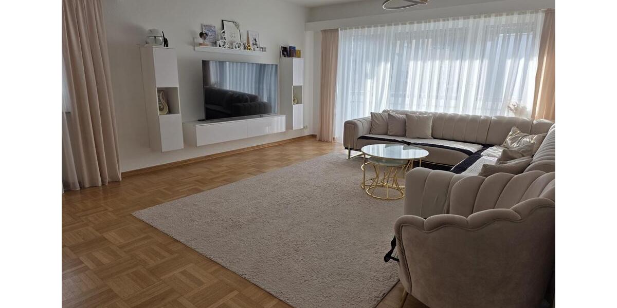 Etagenwohnung Waldenbuch - 3.5 Zimmer, 95 m&sup2;, 1.270&euro; | Angebot:25989278