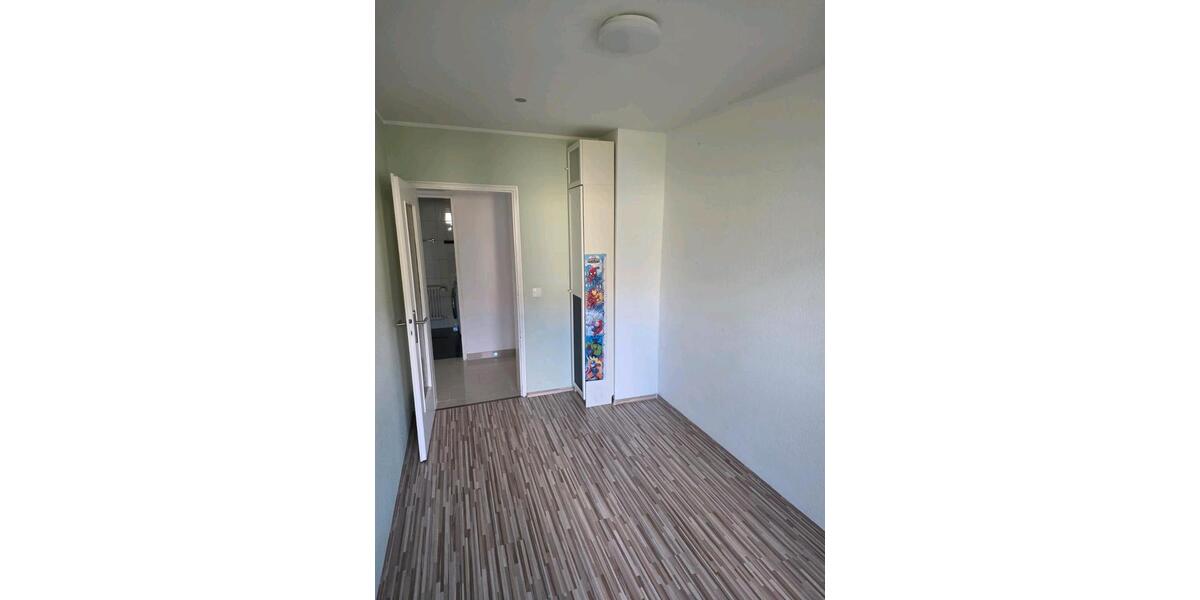 Erdgeschoßwohnung Böblingen - 4.5 Zimmer, 85 m&sup2;, 290.000&euro; | Angebot:27265022