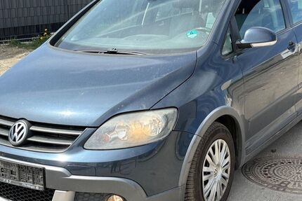 VW Golf 271.000 km 2.450 &euro; Bisingen 72406
