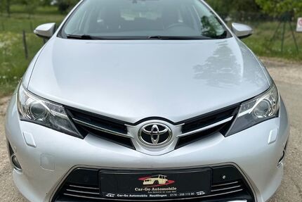 Toyota Auris 193.000 km 7.499 &euro; Reutlingen 72770