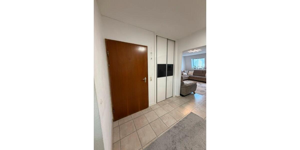 Etagenwohnung Nürtingen - 4.5 Zimmer, 95 m&sup2;, 349.000&euro; | Angebot:26614778