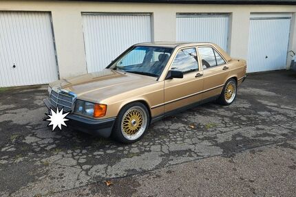 Mercedes-Benz 190 208.000 km 6.950 &euro; Stuttgart 70567