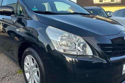 Toyota Verso 145.994 km 5.990 &euro; Unterensingen 72669
