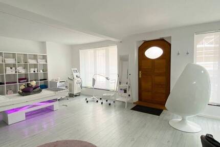 Gewerbeobjekt Stuttgart Süd - 2 Zimmer, 61 m&sup2;, 235.000&euro; | Angebot:25702870