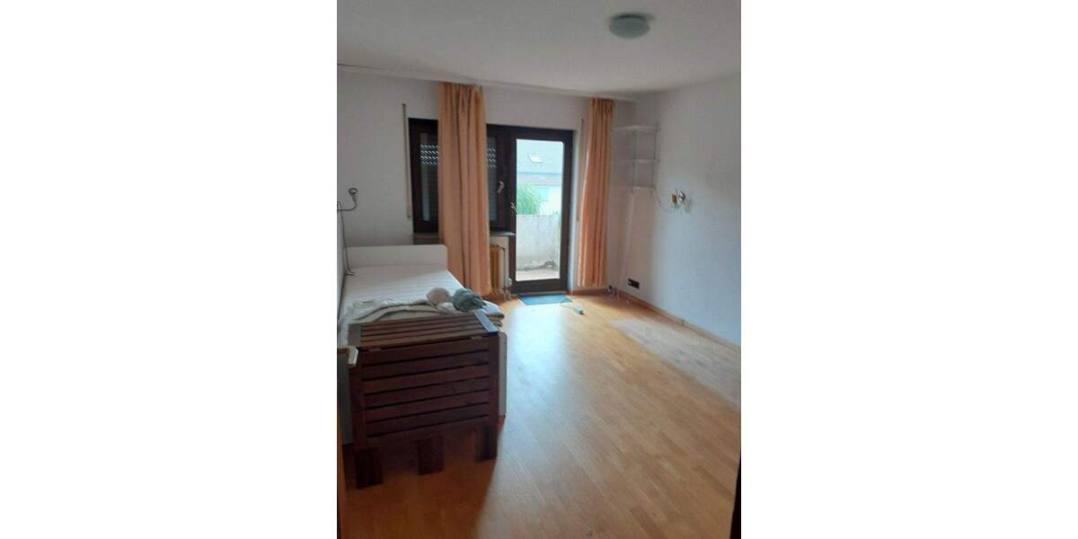 Reihenendhaus Stuttgart Möhringen - 8 Zimmer, 200 m&sup2;, 900.000&euro; | Angebot:25657439