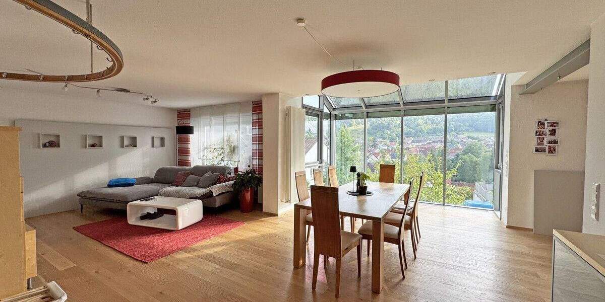 Einfamilienhaus Gomadingen - 9 Zimmer, 253 m&sup2;, 690.000&euro; | Angebot:25708148