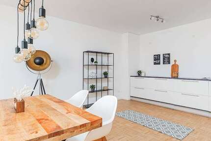 Wohnung Stuttgart Feuerbach - 3 Zimmer, 101 m&sup2;, 1.916&euro; | Angebot:25548958