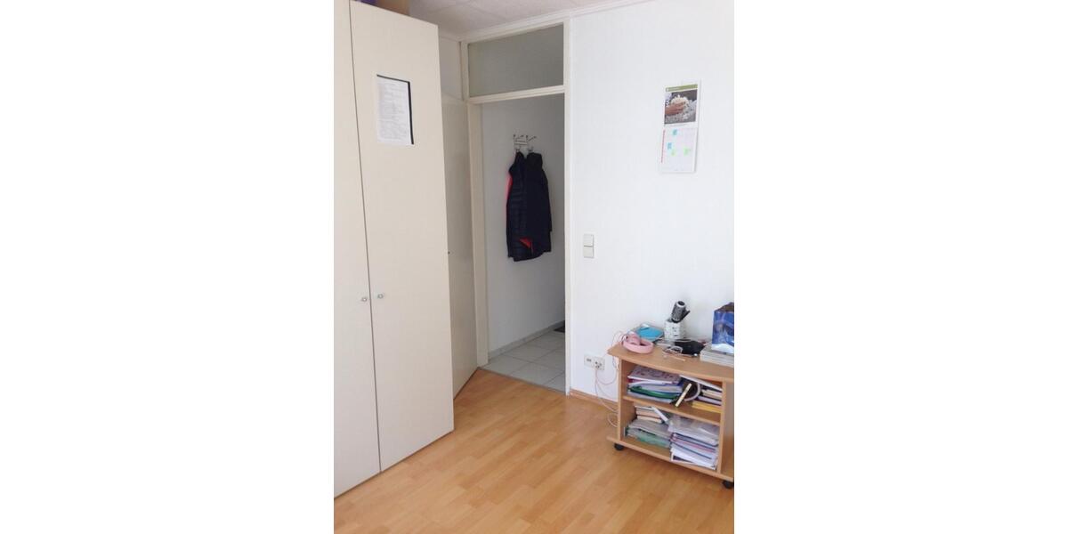Etagenwohnung Reutlingen Altenburg - 1 Zimmer, 26 m&sup2;, 690&euro; | Angebot:25370394