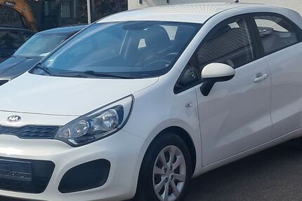 Kia Rio 195.000 km 3.900 &euro; Lichtenstein-Unterhausen 72805