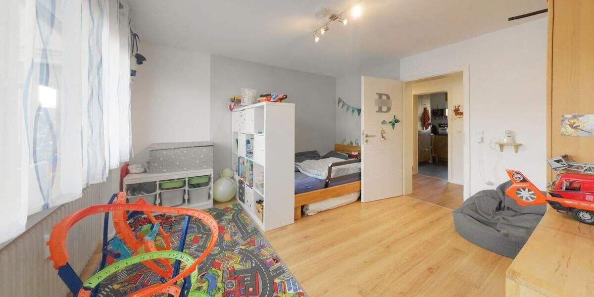 Etagenwohnung Reutlingen Ohmenhausen - 4 Zimmer, 113 m&sup2;, 420.000&euro; | Angebot:25779770