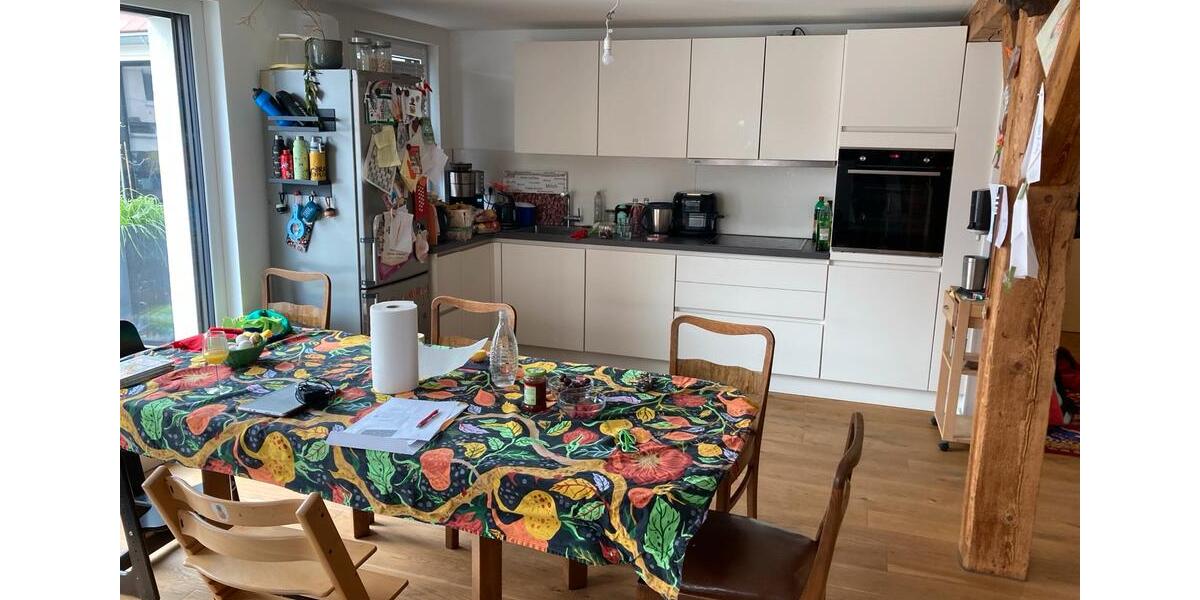 Etagenwohnung Tübingen Derendingen - 3.5 Zimmer, 124 m&sup2;, 2.000&euro; | Angebot:25852579