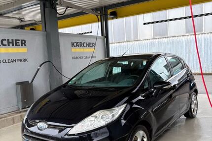 Ford Fiesta 245.000 km 2.500 &euro; Unterensingen 72669