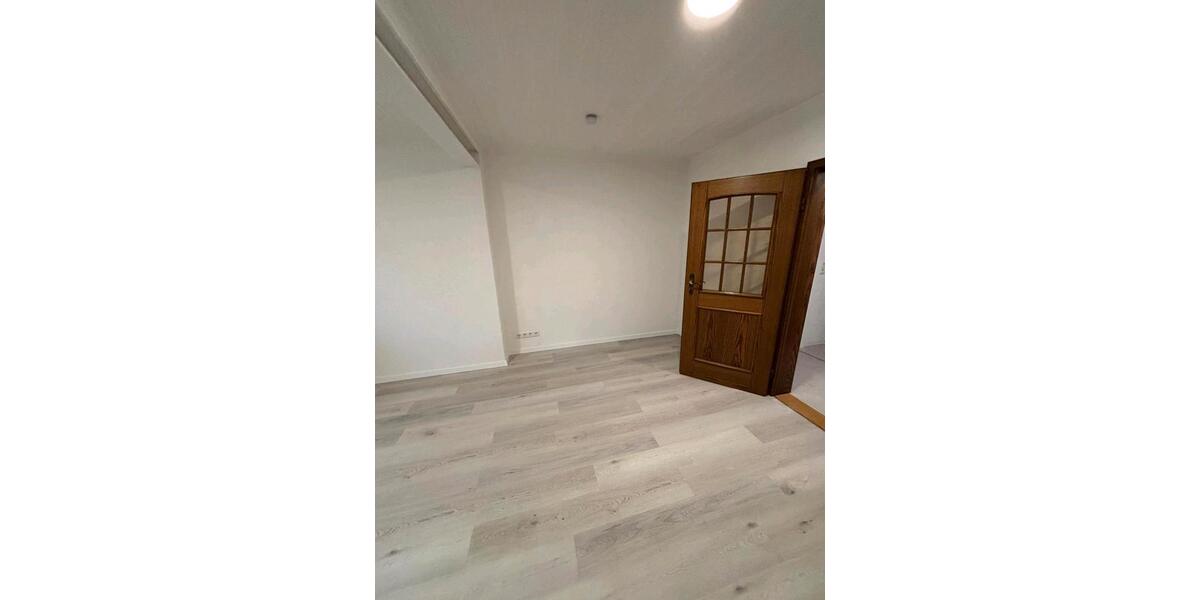 Erdgeschoßwohnung Reutlingen Orschel-Hagen - 1 Zimmer, 14 m&sup2;, 525&euro; | Angebot:26350172