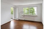 HELL & SOFORT BEZIEHBAR MIT SÜDBALKON - Etagenwohnung Reutlingen Sondelfingen | Angebot:27182462