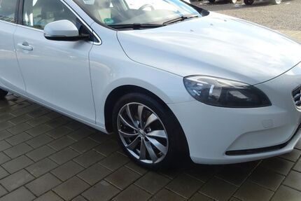 Volvo V40 145.000 km 14.990 &euro; Horb-Mühringen 72160
