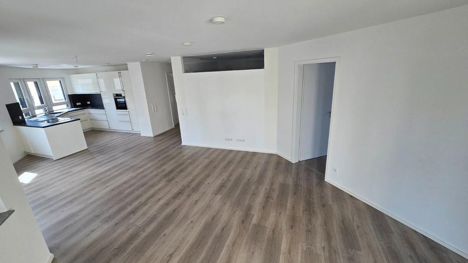 Hochparterre Dettingen an der Erms - 4.5 Zimmer, 110 m&sup2;, 550.000&euro; | Angebot:26941689